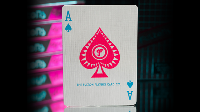 <b>풀톤 아케이드 트론 에디션 핑크 앤 블루 포일 덱</b> <br/>(FULTONS Arcade TRON Edition Pink and Blue Foil Playing Cards) - 이미지 6