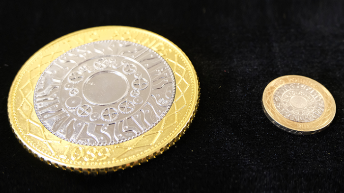 JUMBO £2 (pound sterling) coin - Trick - 이미지 5