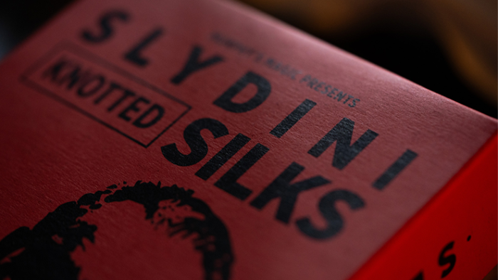 Slydini's Knotted Silks (White / 18 Inch) by Slydini & Murphy's Magic - Trick - 이미지 3
