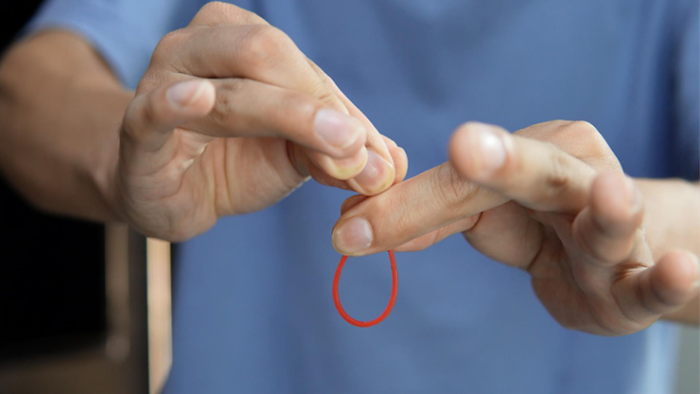 CRB (Color Changing Rubber Band) by Menzi magic & Zhao Xinyi - 이미지 3