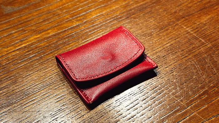 The Cowhide Coin Wallet (Red) by Bacon Magic - Trick - 이미지 3