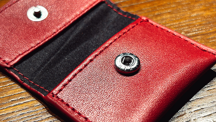 The Cowhide Coin Wallet (Red) by Bacon Magic - Trick - 이미지 6