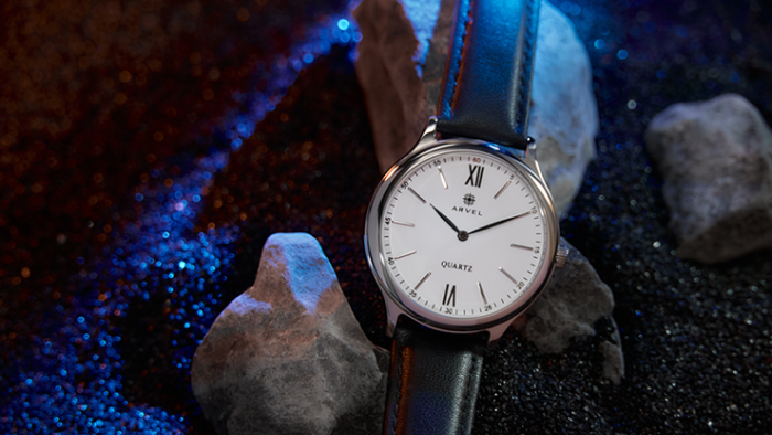 IARVEL WATCH (Silver Watchcase White Dial) by Iarvel Magic and Bluether Magic - 이미지 4