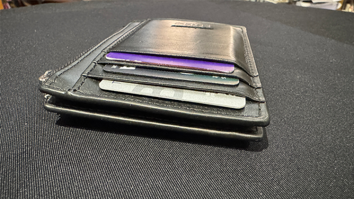 Everyday Wallet by Mark Traversoni - 이미지 6
